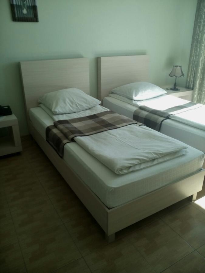 Hotel Aquarius 초르노모르스크 외부 사진
